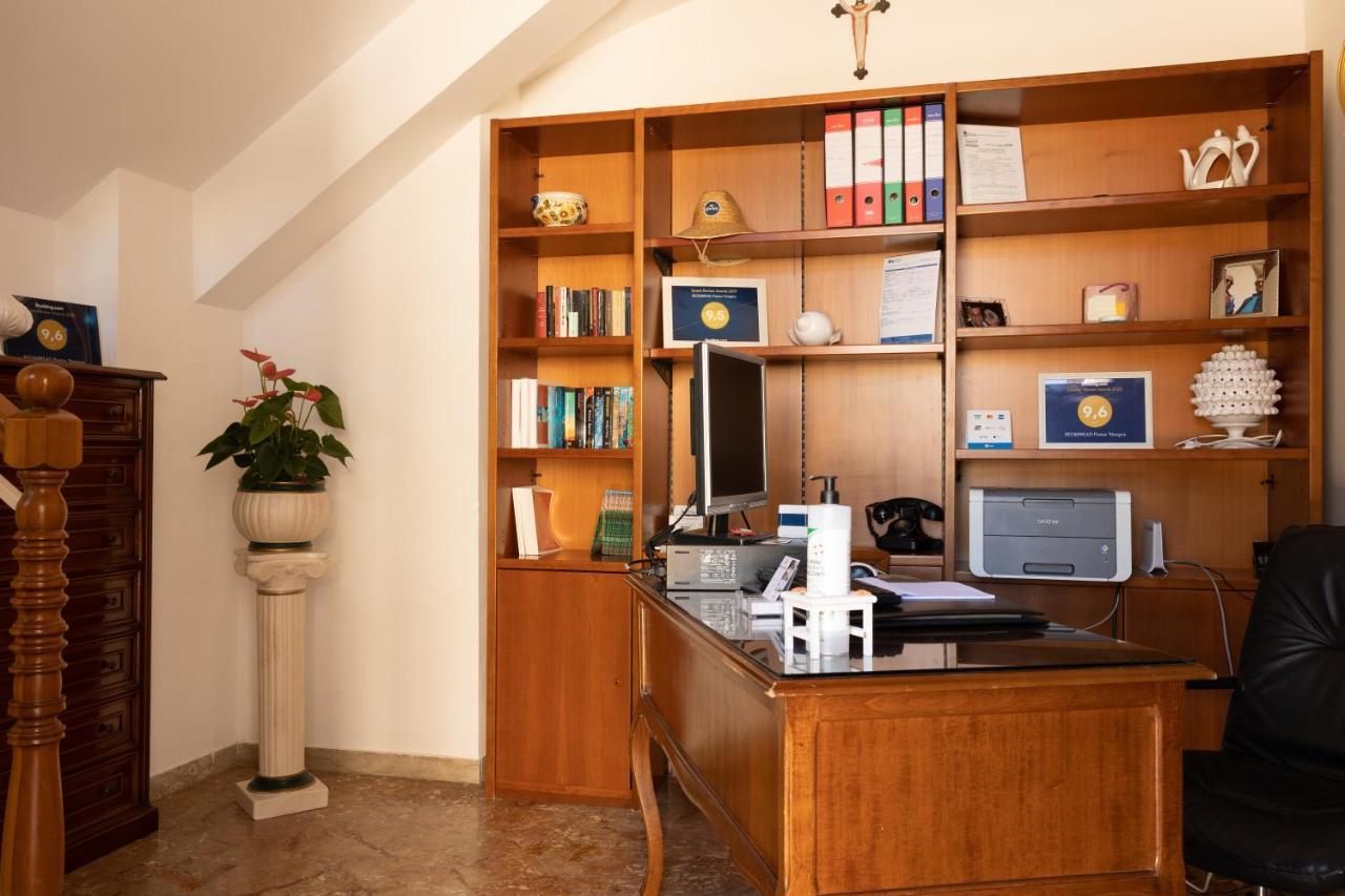 カロヴィーニョ Bed&Bread Piazza 'Nzegna Bed & Breakfast エクステリア 写真